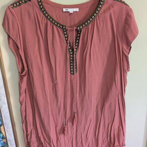 Salmon colored blouse xl